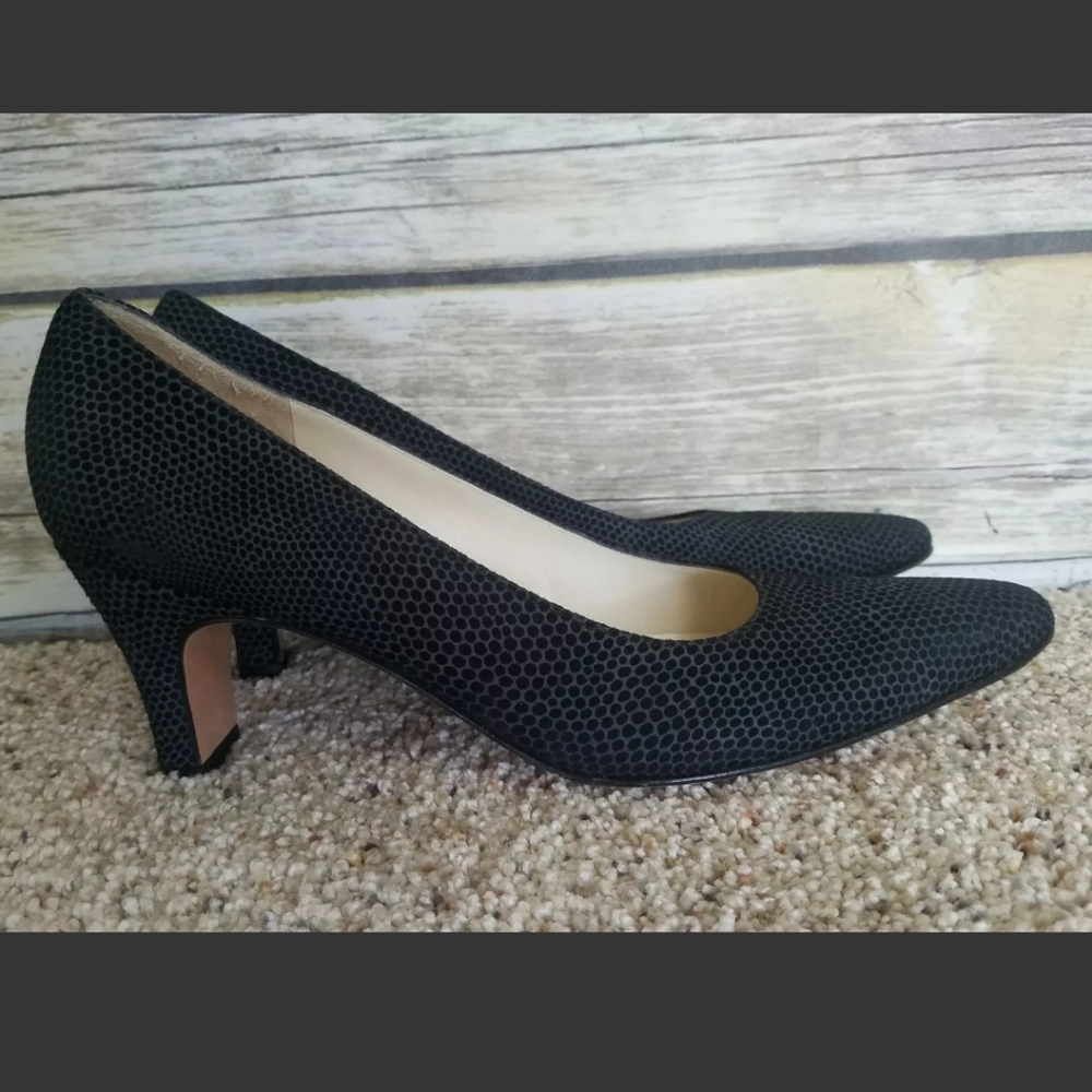 Salvatore Ferragamo Black Polka Dot Heels 7.5 2A